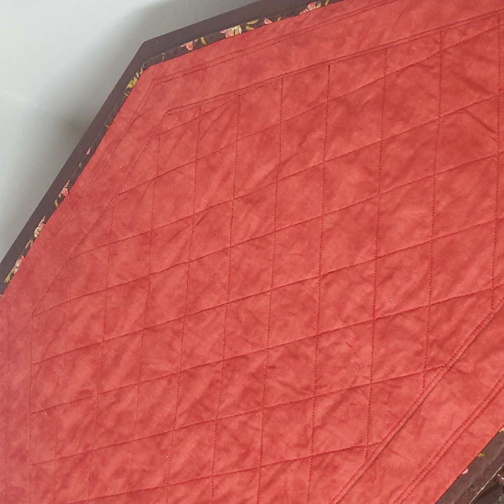 Homemade Quilted Table Runner - Picture 3 of 4